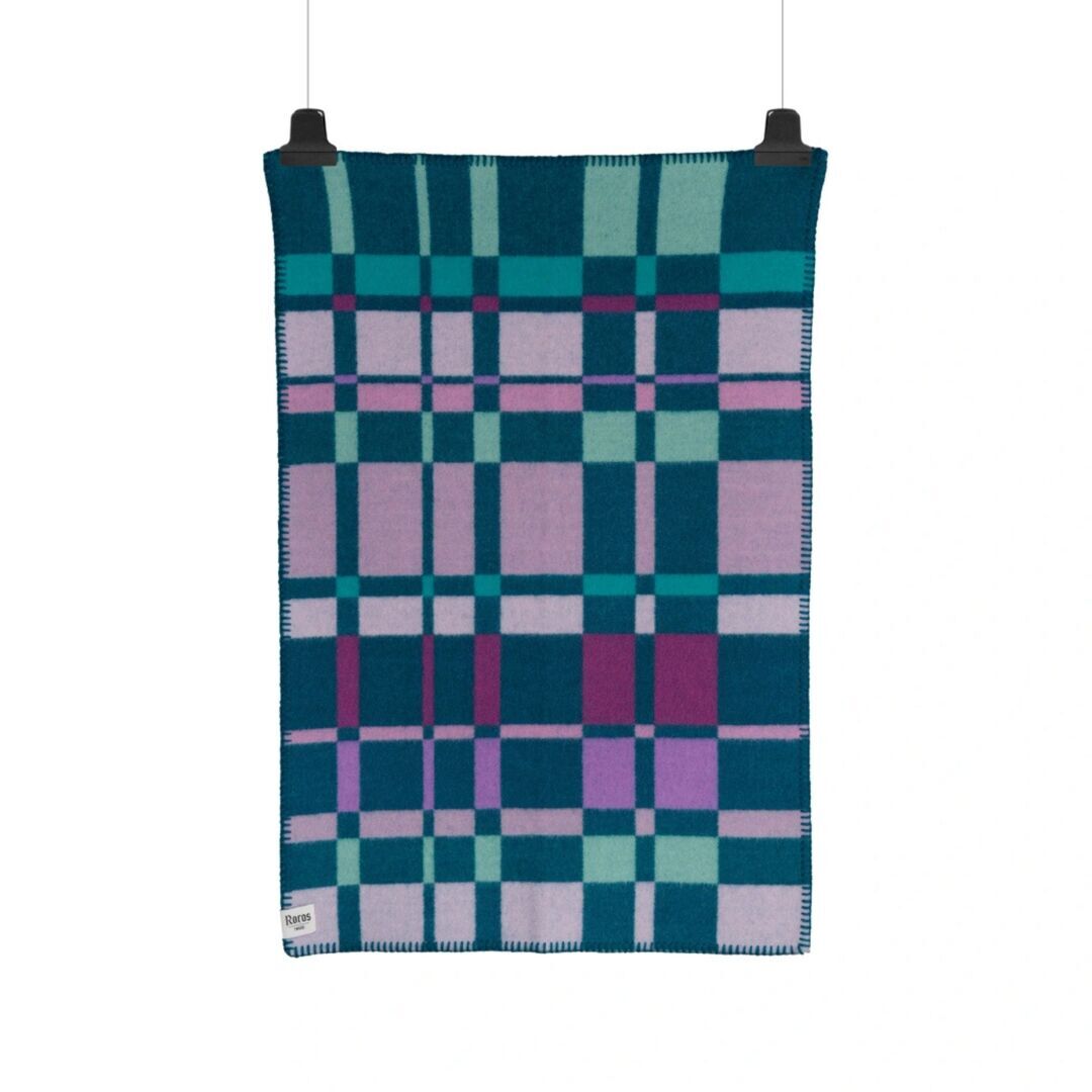 Røros Tweed Lammwolldecke City 135 x 200 cm von Røros Tweed Aqua