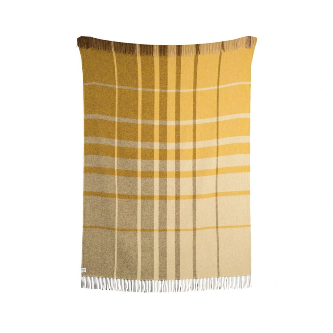 Røros Tweed Lammwolldecke Filos 135 x 200 cm von Røros Tweed Gelb 