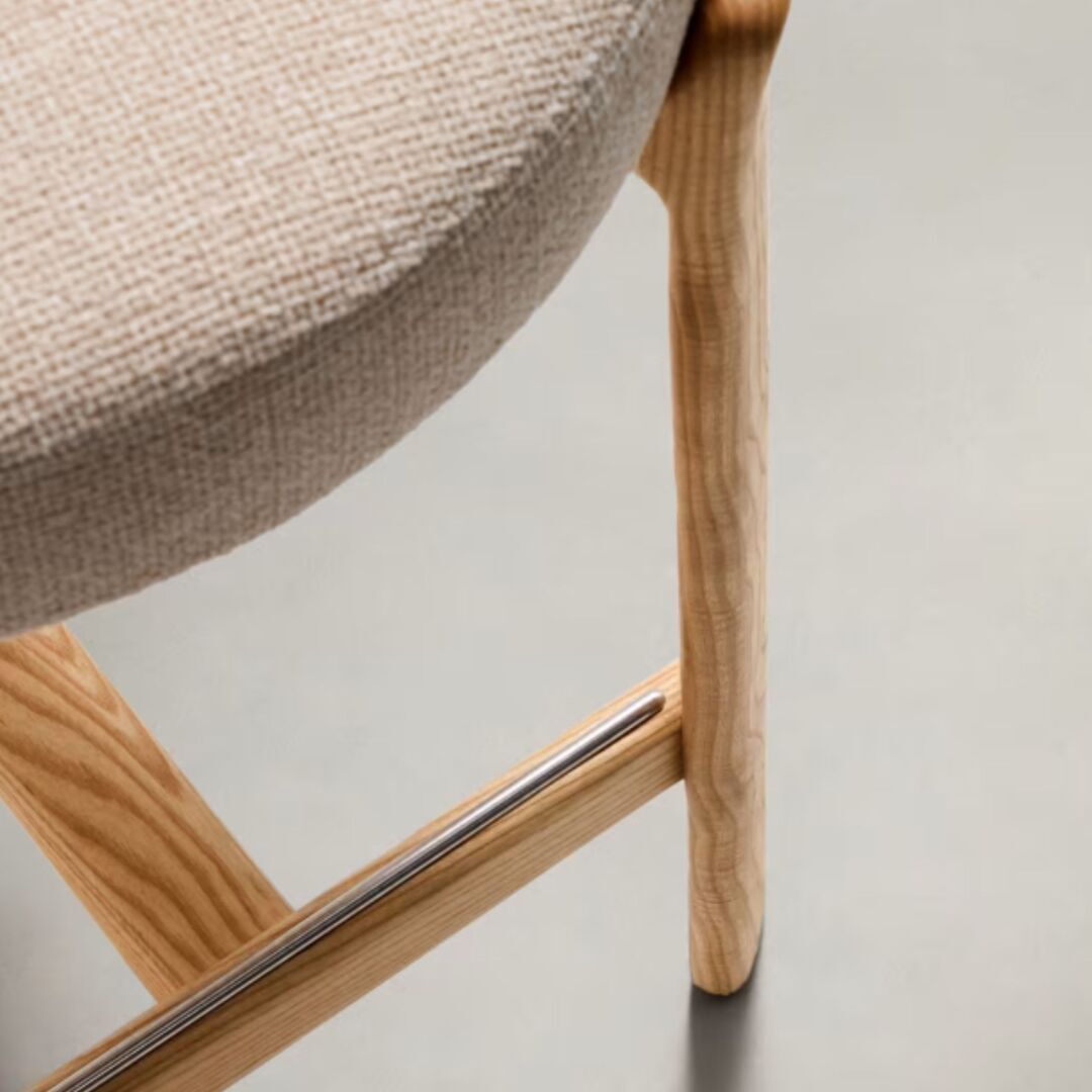 Kave_Home_Hocker_Granite_aus_Chenille_Hellbraun_Beige_Details
