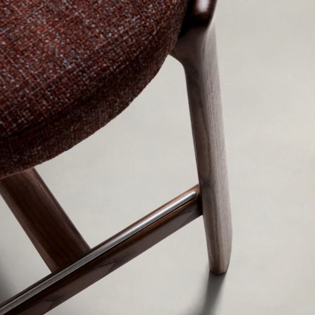 Kave_Home_Hocker_Granite_aus_Chenille_Dunkelbraun_Braun_Details