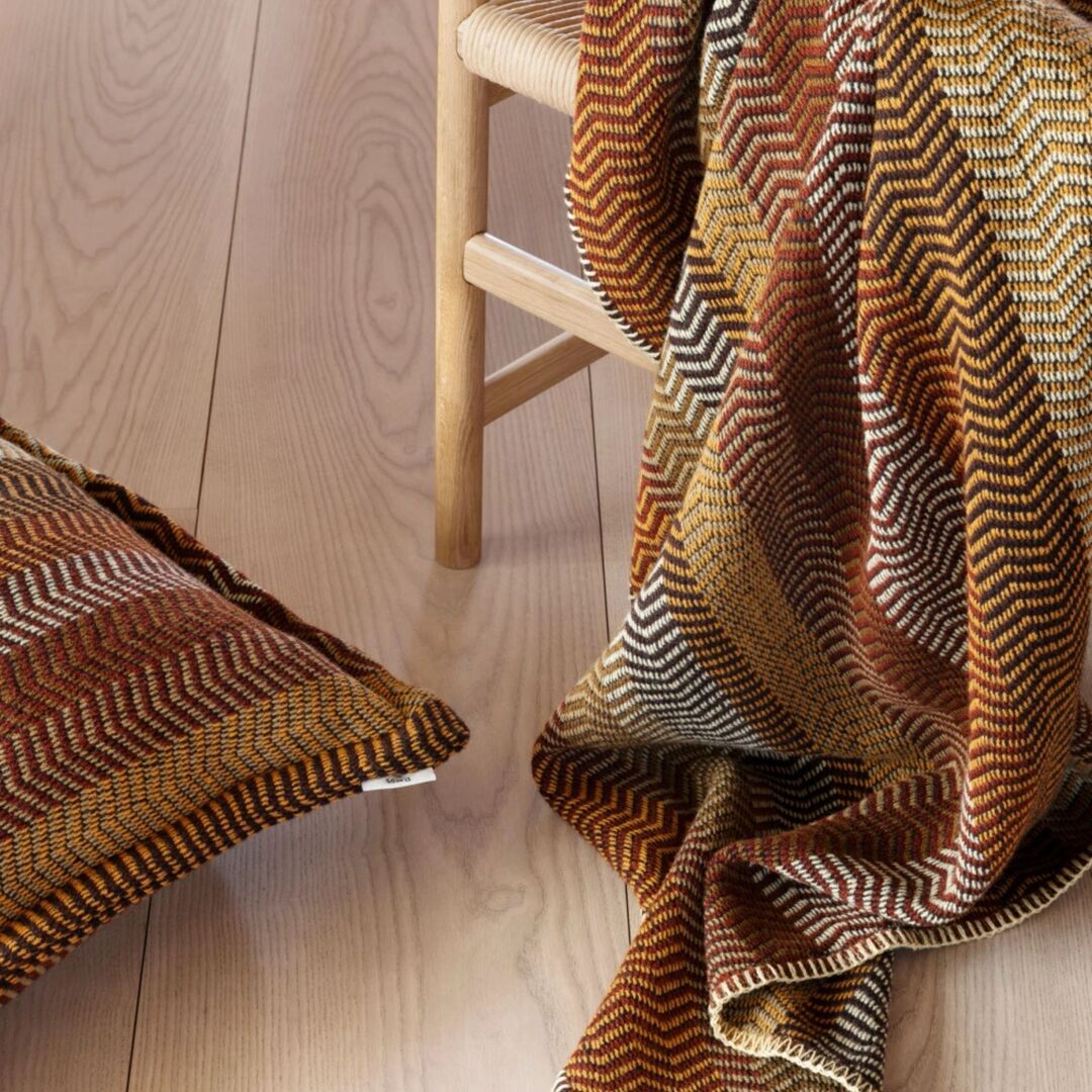 Røros Tweed Lammwolldecke Fri 150 x 200 cm von Røros Tweed