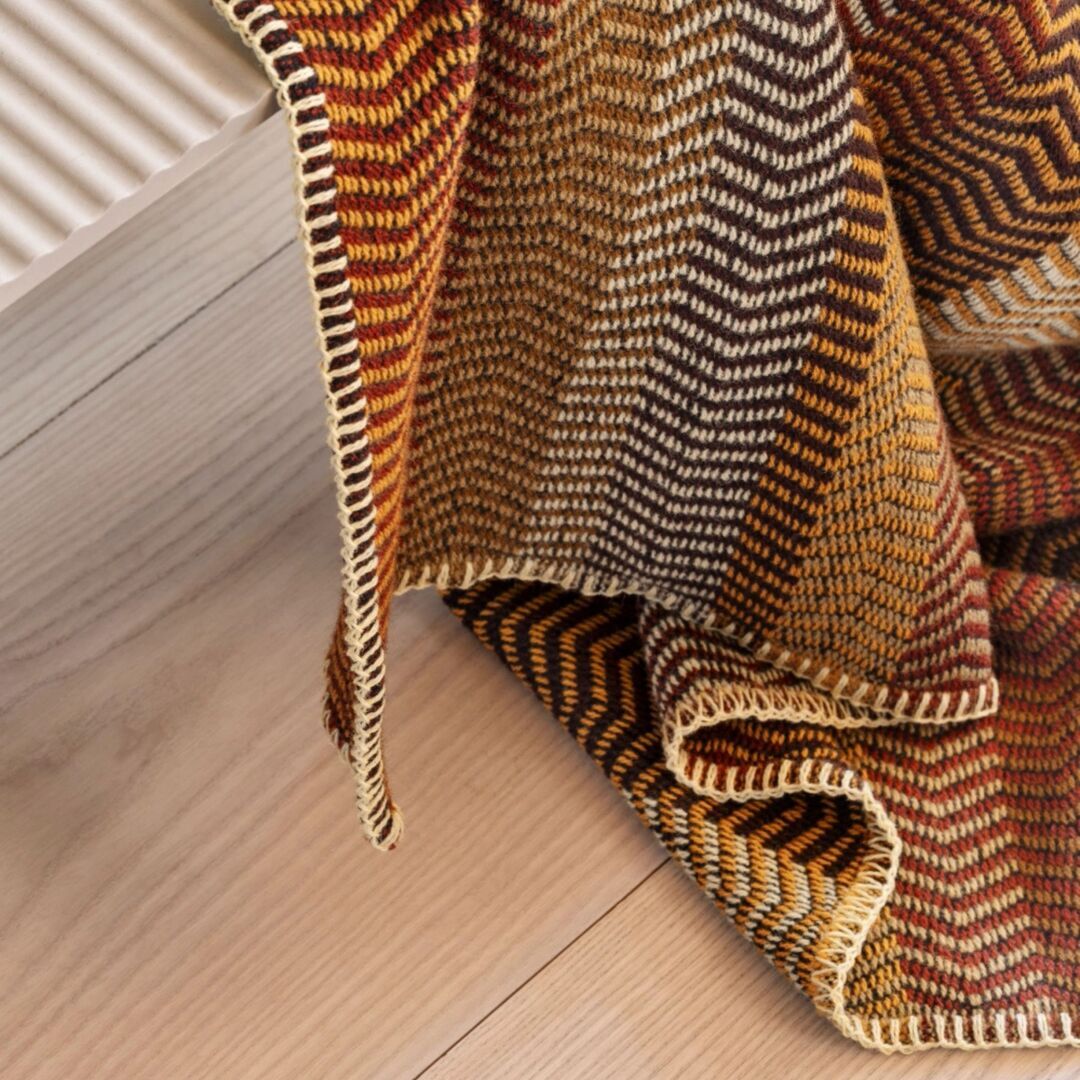 Røros Tweed Lammwolldecke Fri 150 x 200 cm von Røros Tweed