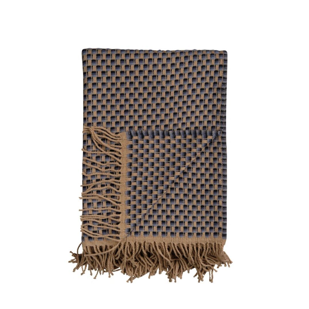 Røros Tweed Lammwolldecke Isak 150 x 210 cm von Røros Tweed Far Away Blue
