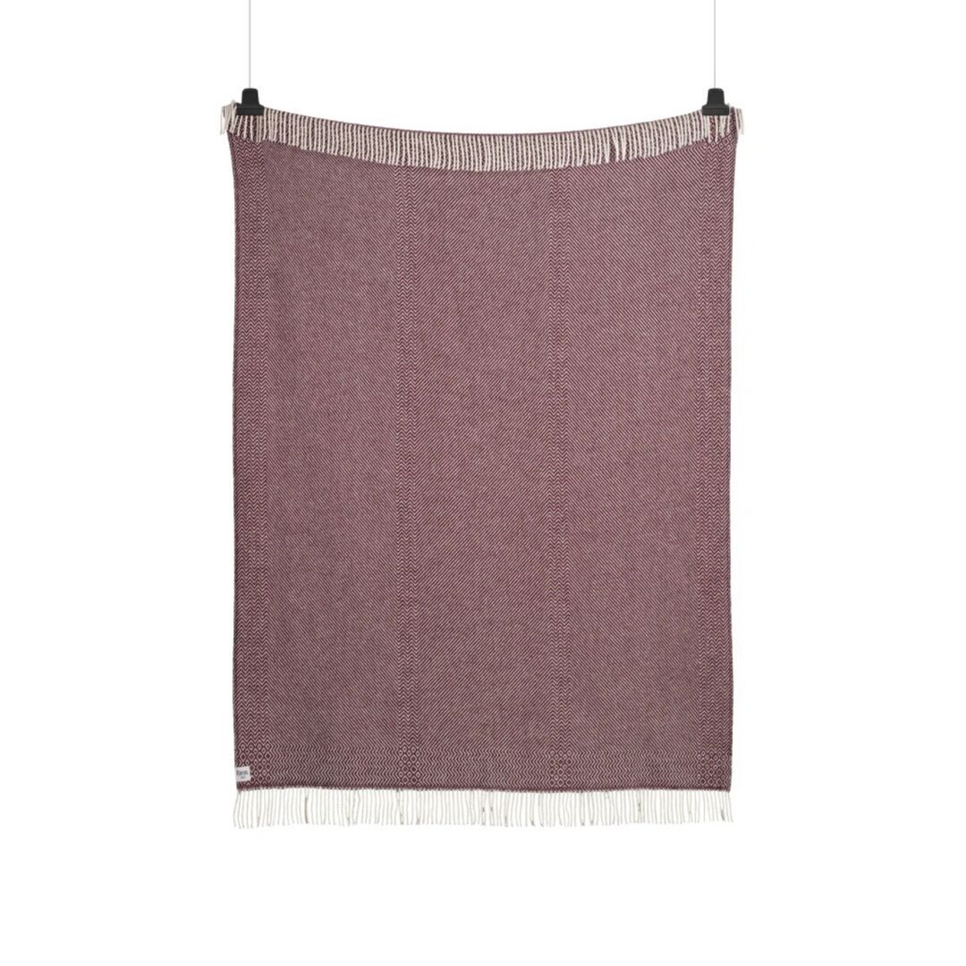 Røros Tweed Lammwolldecke Kattefot 140 x 220 cm von Røros Tweed Burgund