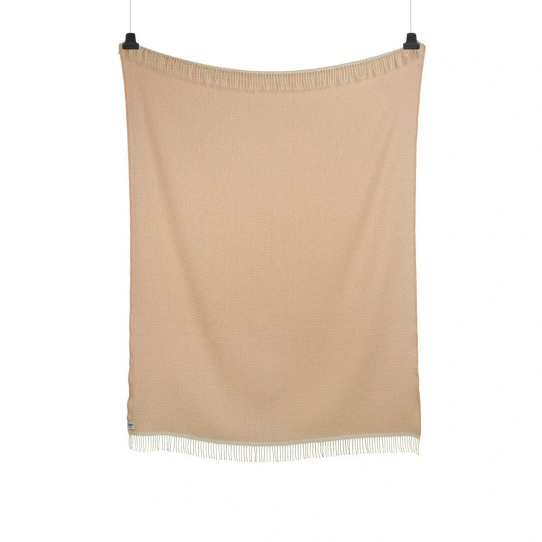 Røros Tweed Lammwolldecke Mello 150 x 210 cm von Røros Tweed Powder pink