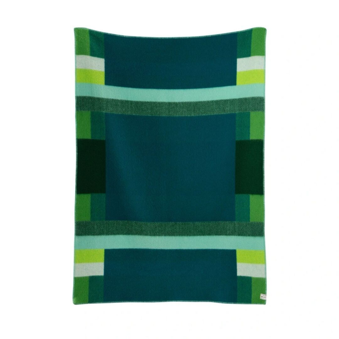 Røros Tweed Lammwolldecke Mikkel 135 x 200 cm von Røros Tweed Grün