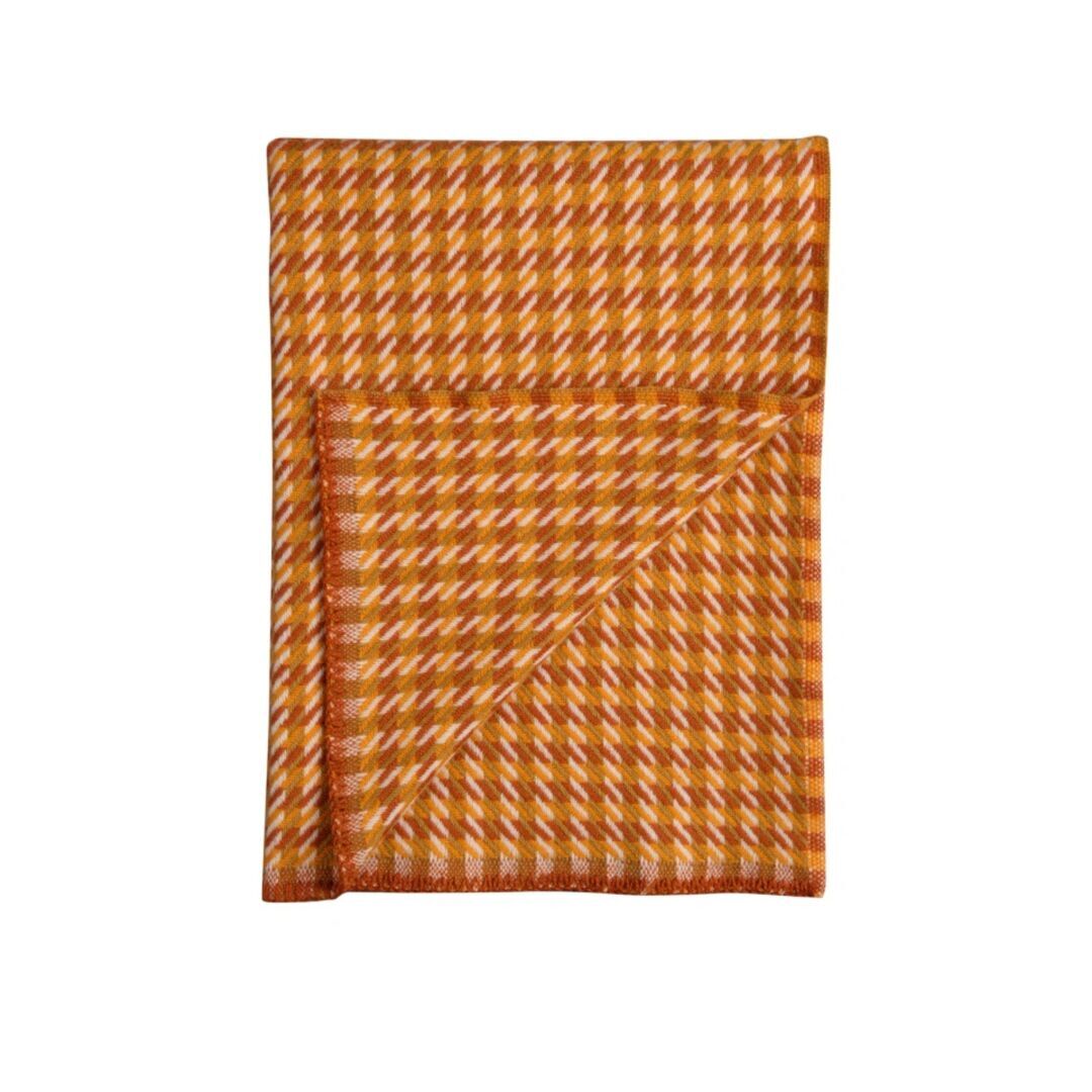Røros Tweed Lammwolldecke Mimi 150 x 200 cm von Røros Tweed Apricot
