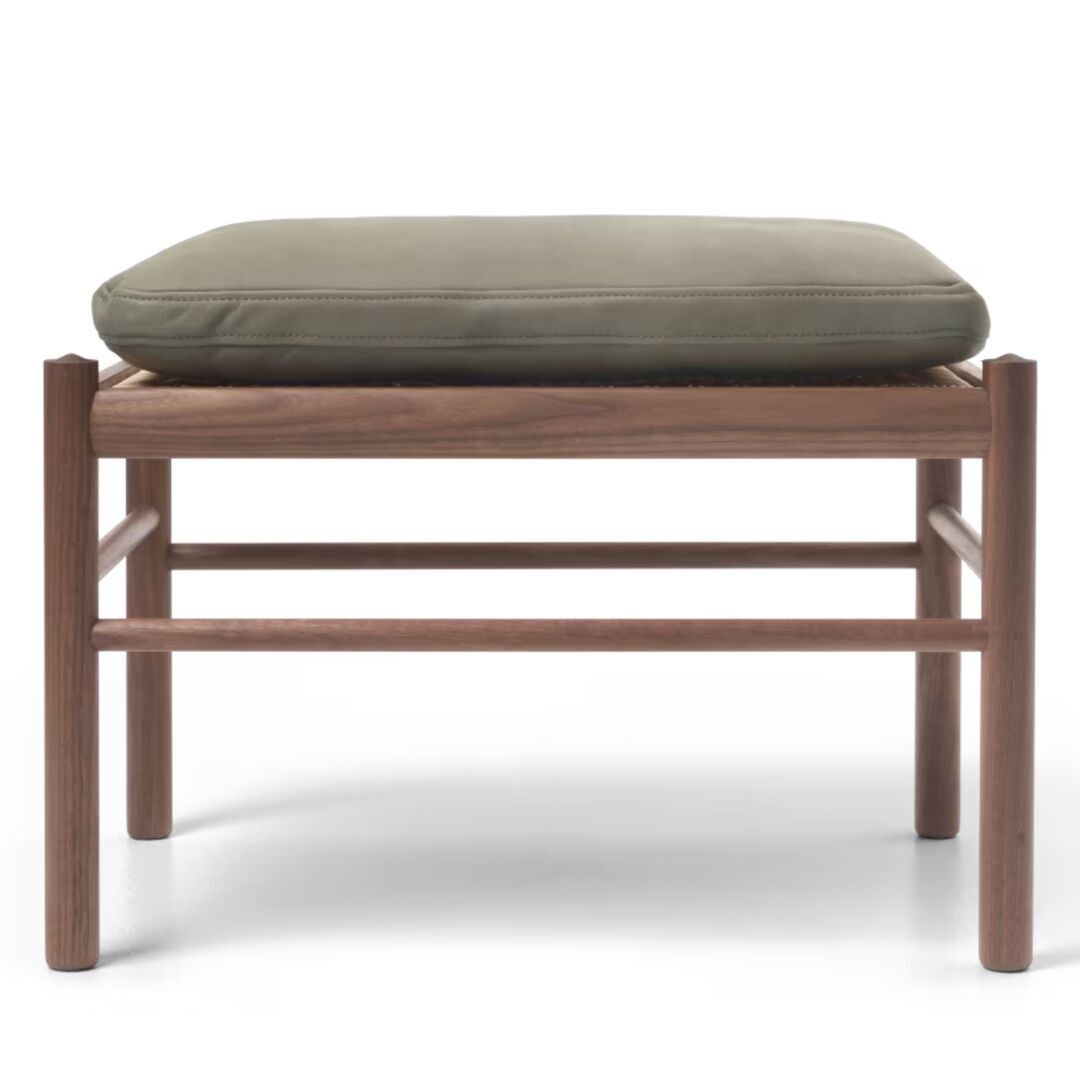 Carl_Hansen_Son_OW149_Footstool_Nussbaum_Terra_Leder_Jade