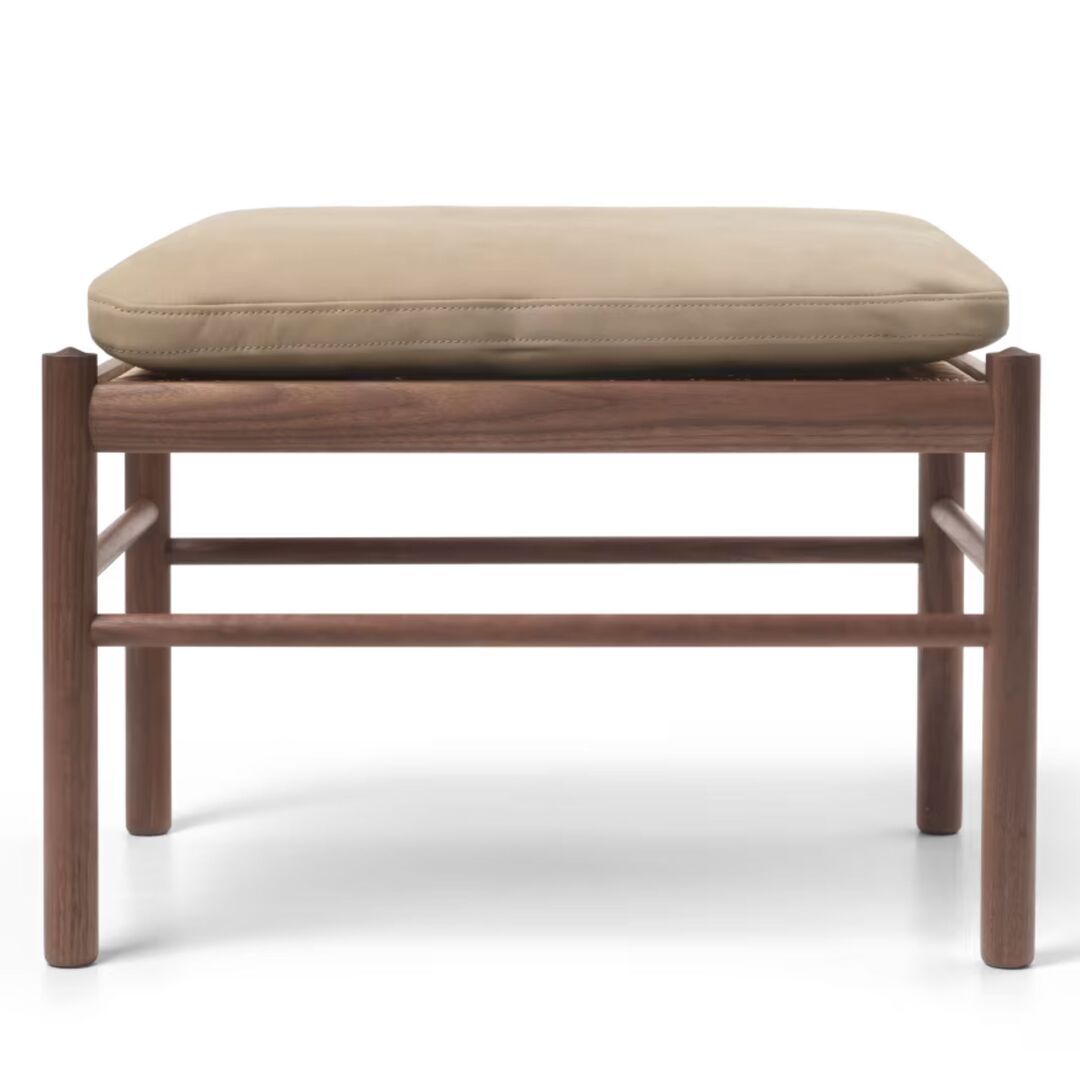 Carl_Hansen_Son_OW149_Footstool_Nussbaum_Terra_Leder_Marble