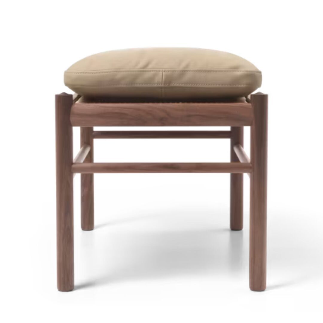 Carl_Hansen_Son_OW149_Footstool_Nussbaum_Terra_Leder_Marble