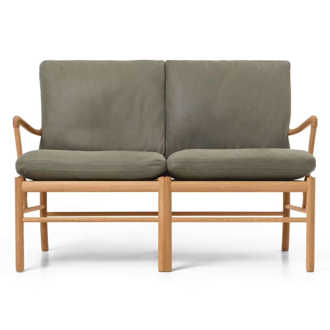 Carl Hansen & Søn OW149-2 Sofa von Carl Hansen & Son Terra Jade 20368, Eiche geölt