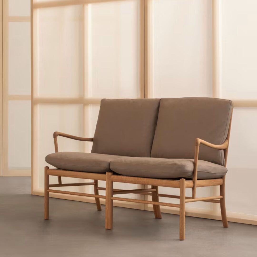 Carl_Hansen_Son_OW149-2_Sofa_Eiche_Terra_Leder_Marble_Lifestyle_1