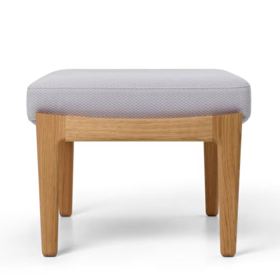 Carl Hansen & Søn Fusshocker CH290F von Carl Hansen & Son Serpentine 0118, Eiche geölt