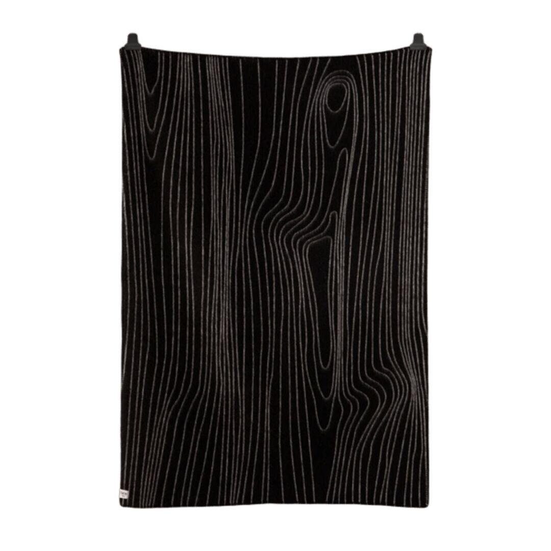 Røros Tweed Lammwolldecke Skog 135 x 200 cm von Røros Tweed Schwarz/Natur