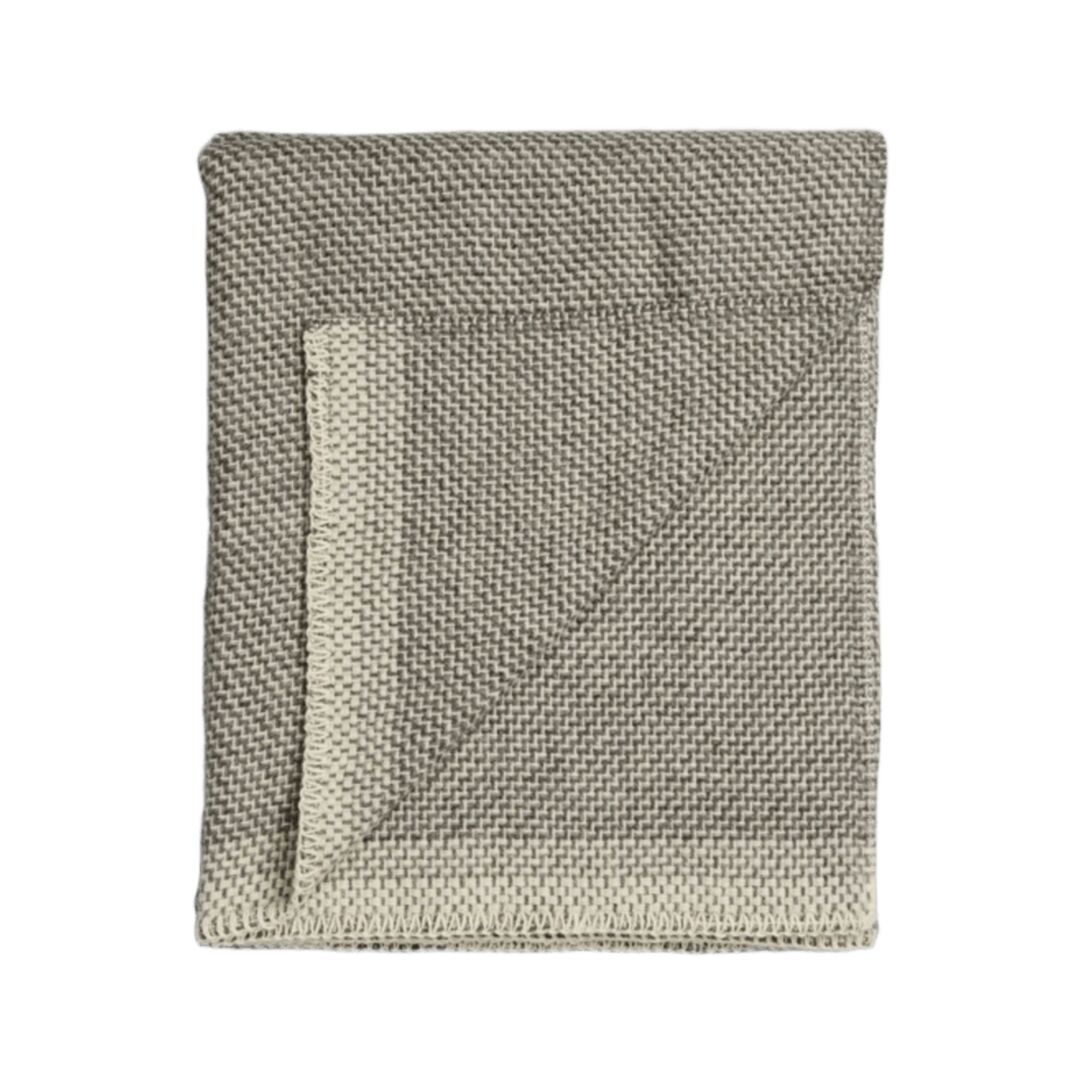 Røros Tweed Lammwolldecke Una 150 x 200 cm von Røros Tweed Grau