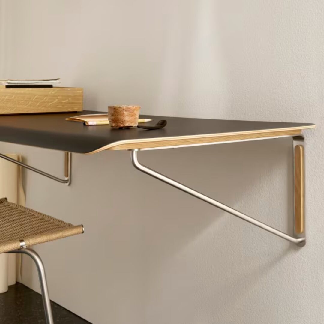 Carl_Hsnsen_son_Tischplatte_AB019_Schwarz_Laminate_Drawer_Lacquere_Lifestyle