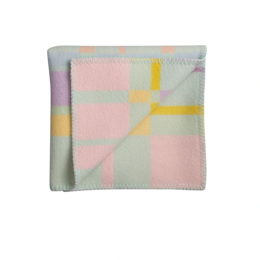 Røros Tweed Baby Lammwolldecke City 67 x 100 cm von Røros Tweed Pastel