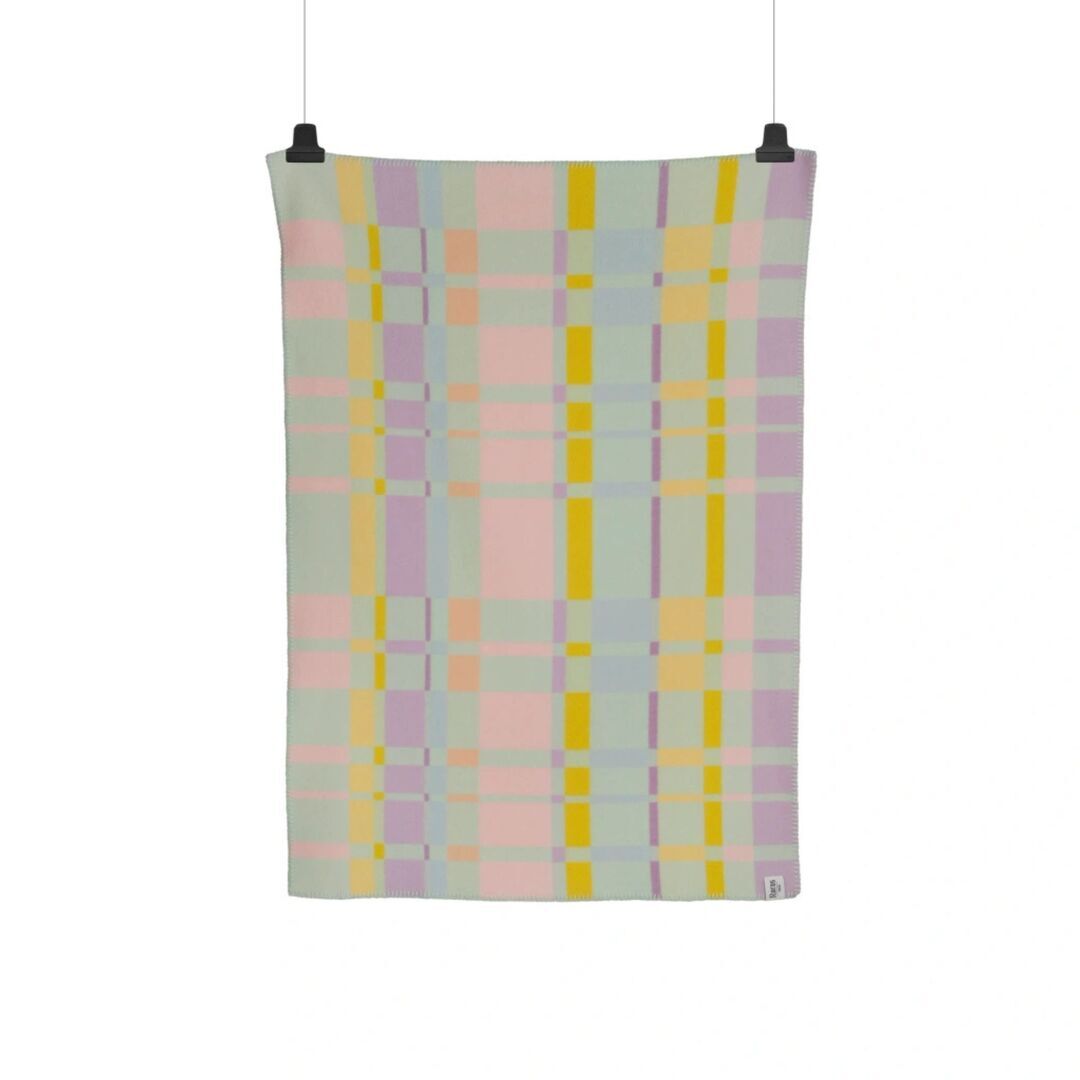 Røros Tweed Baby Lammwolldecke City 67 x 100 cm von Røros Tweed Pastel