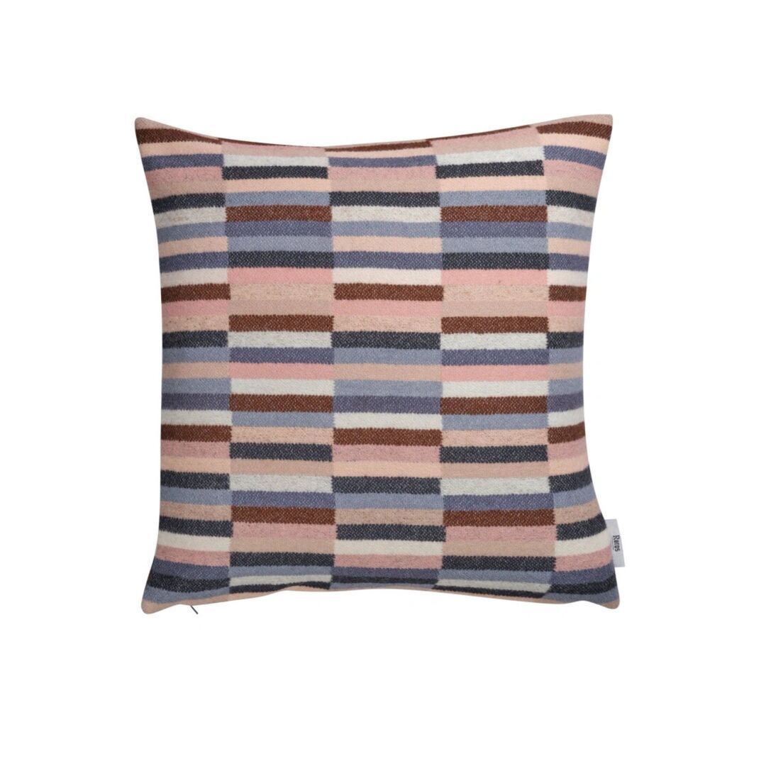 Røros Tweed Lammwollkissen Ida 50 x 50 cm von Røros Tweed Rosa Blue