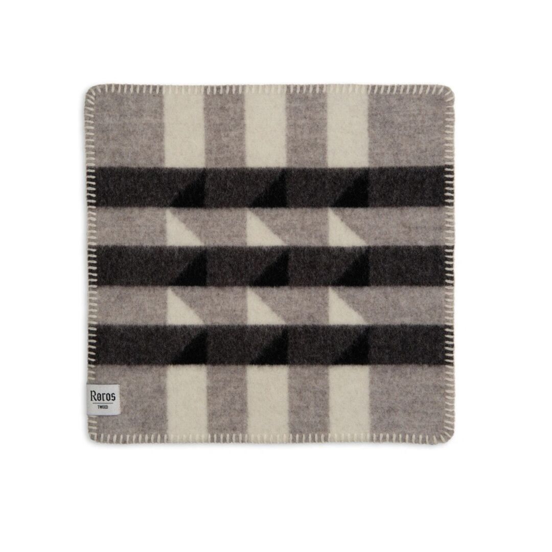 Røros Tweed Sitzkissen aus Lammwolle Kvam im 4er Set von Røros Tweed Greyscale