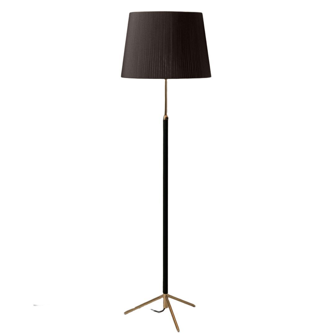 Santa & Cole Stehleuchten Pie de Salón G1 von Santa & Cole Black Ribbon, Polished Brass