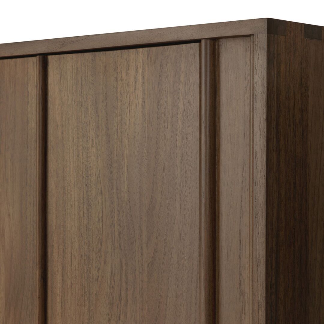 Ethnicraft_Pillar_sideboard_varnsihed_teak_Wild_Brown_2_doors_Details