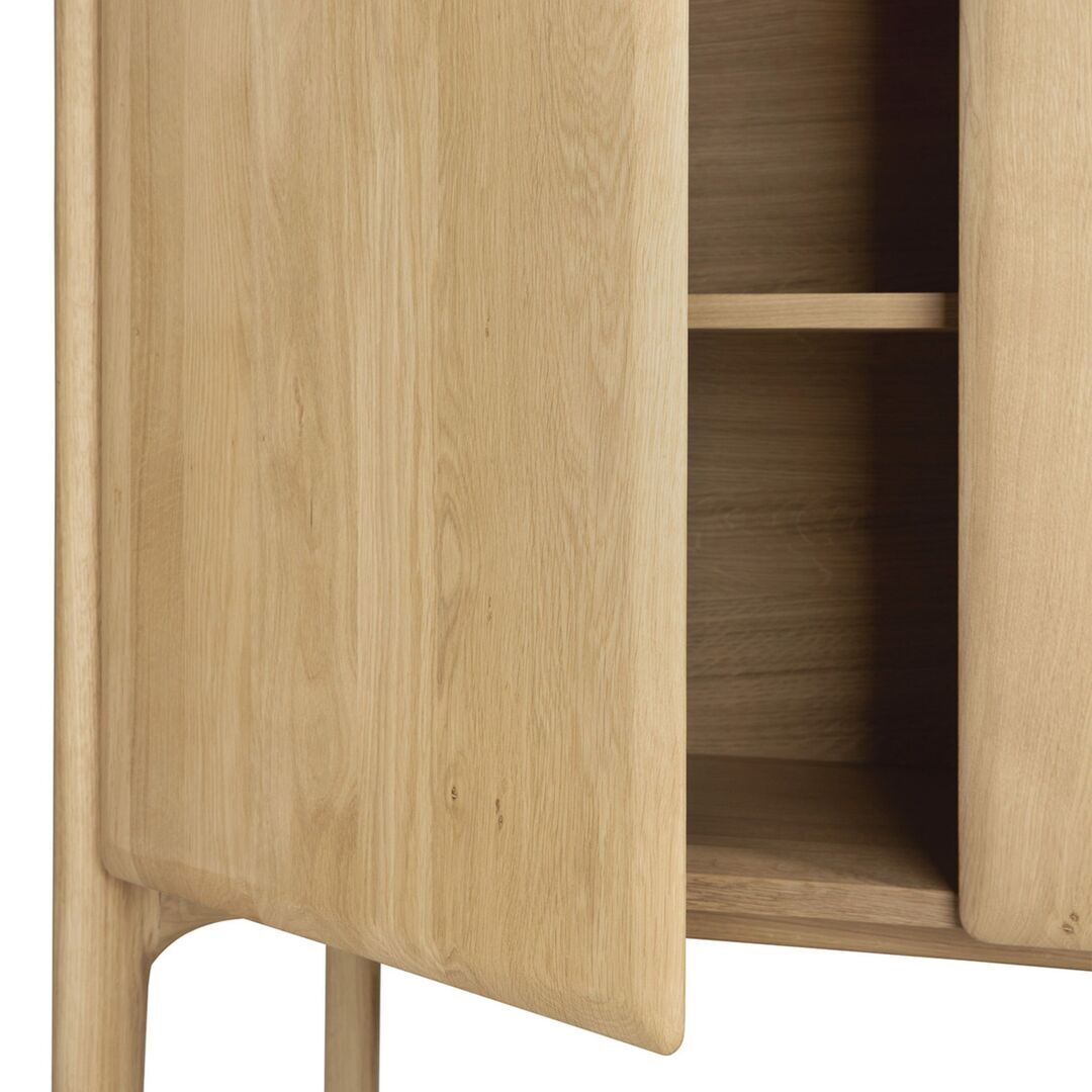 Ethnicraft_51346_PI_Schrank_2_turen_1_Regal_Eiche