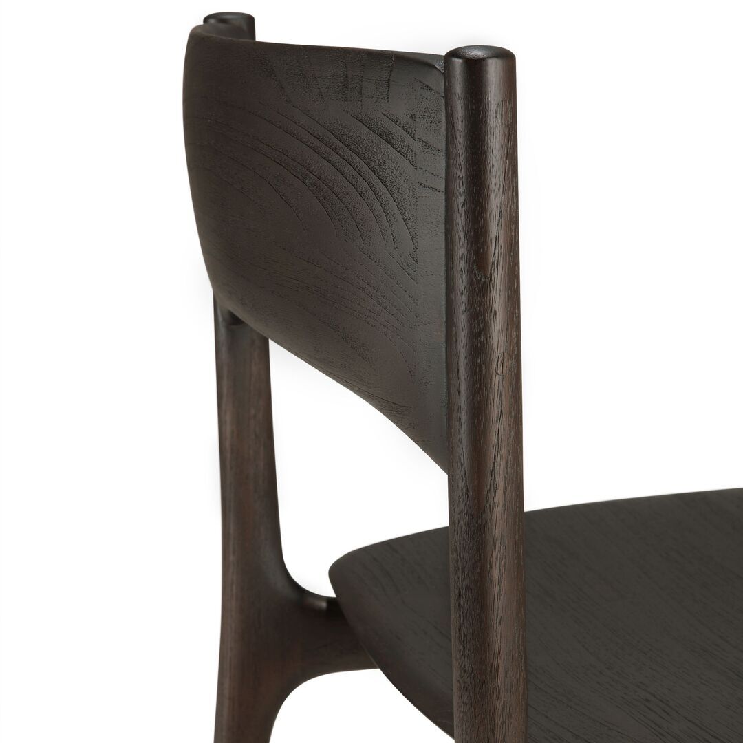 Ethnicraft_11574_PI_Stuhl_varnished_teak_Dark_Braun_ohne_Armelehn_Details