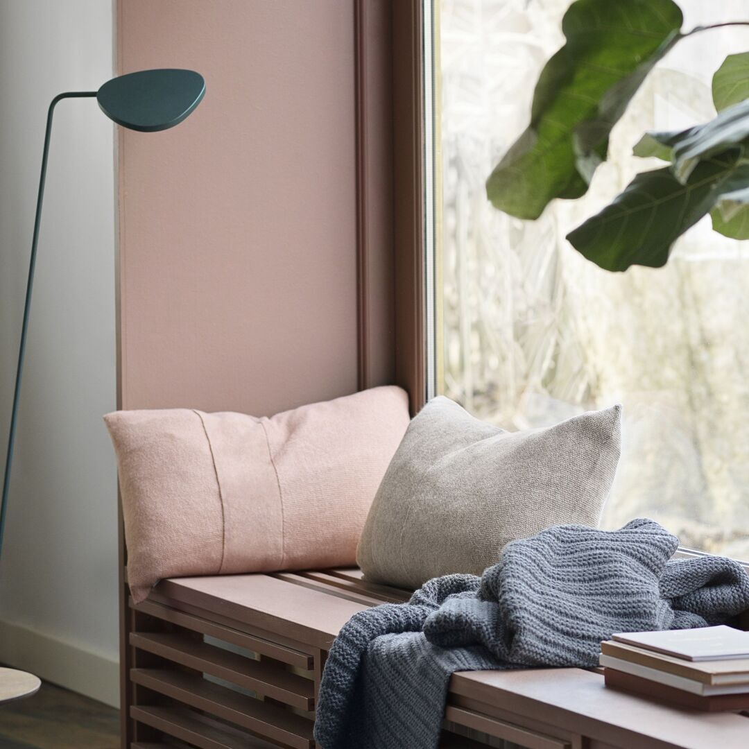 Muuto Kissen Layer 40 x 60 cm von Muuto Midnight Blau
