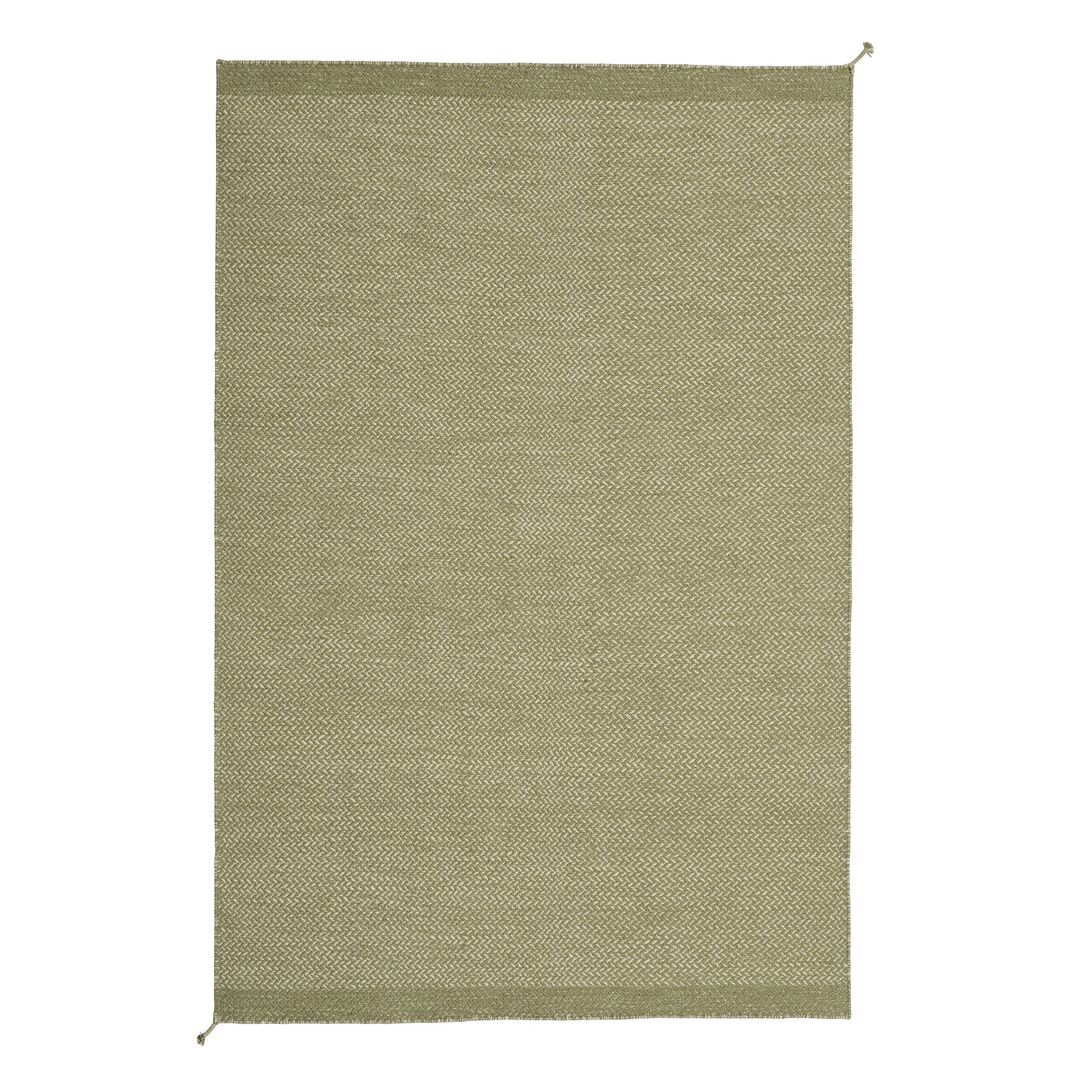 Muuto Recycelter Outdoor Teppich Ply von Muuto Moss Green, 240 cm x 170 cm