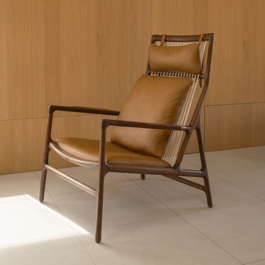 Gazzda_Dedo_Lounge_Chair_Dakar_Leder_3411_Natur_Nussbaum_Geolt_Lifestyle