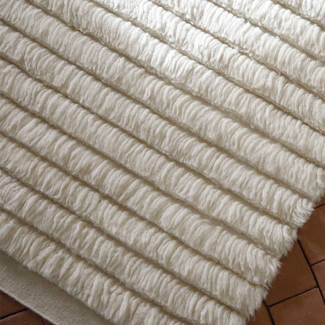 Gan-Rugs LINES RUG von Gan Rugs  Weiss, L: 205 cm / B: 334 cm