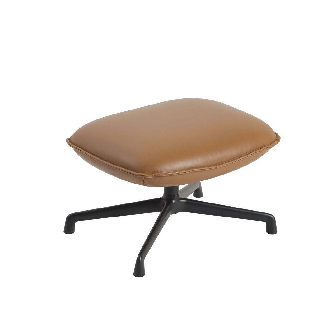 Muuto Ottoman Doze von Muuto Refine Leather Cognac