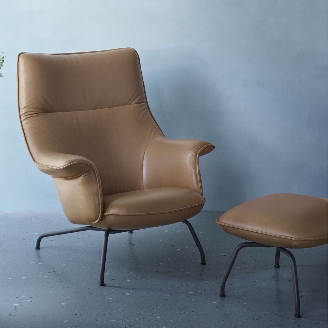 Hoher Lounge Chair Doze von Muuto, Ottoman