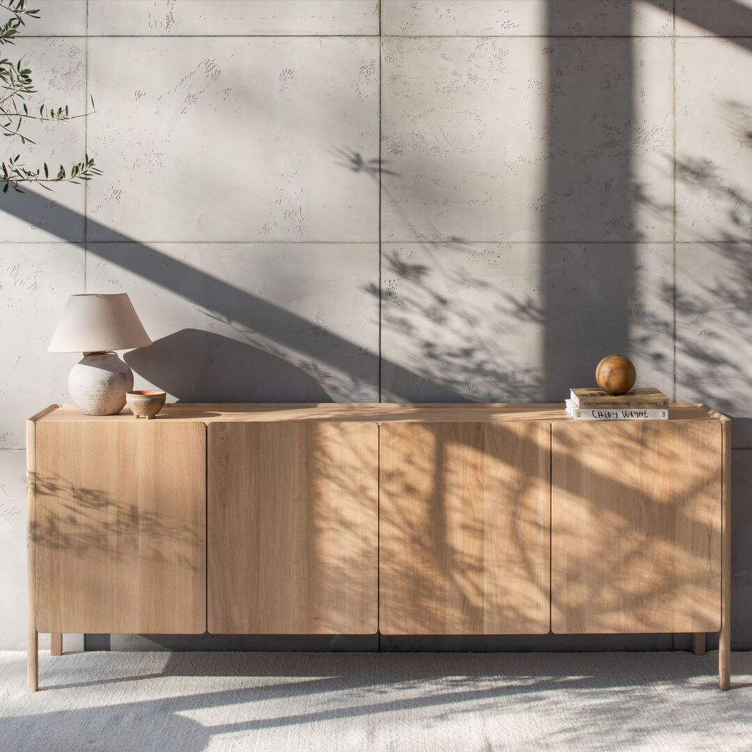 Gazzda_Dvor_Sideboard-220_42_85_Geolt_eiche_Weiss_01_Lifestyle_4