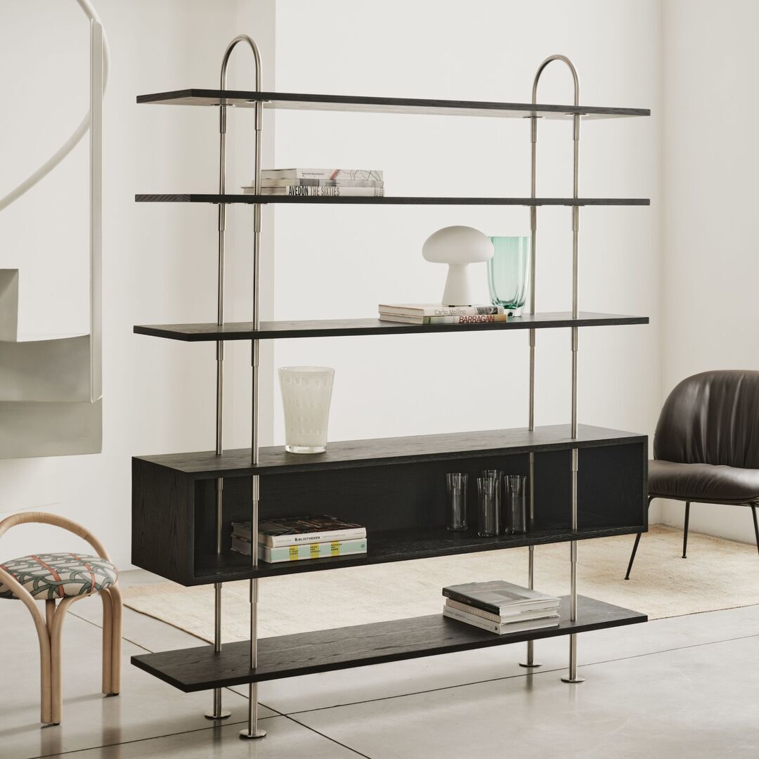 Gubi Regalsystem Keen 160 mit Regalböden von Gubi 