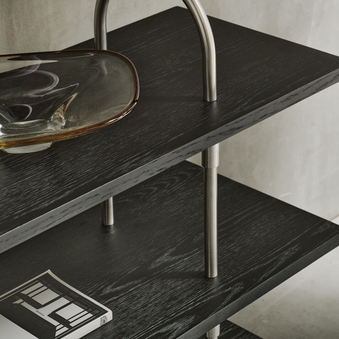 Gubi Regalsystem Keen 96 mit Regalböden von Gubi Braun / Schwarz