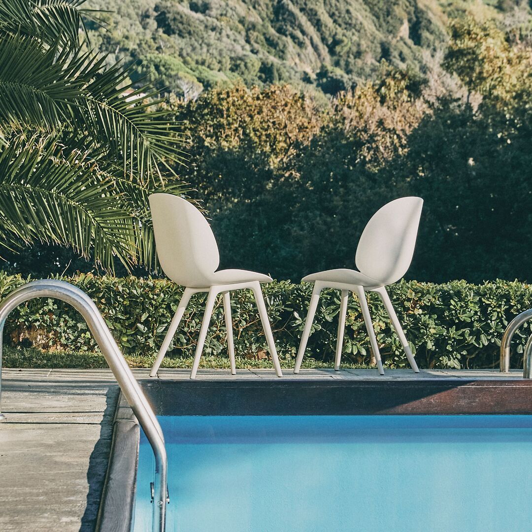 Ungepolsterter Stuhl Beetle im 4er Set von Gubi