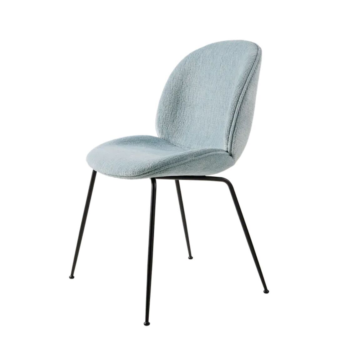 Gubi Polsterstuhl Beetle von Gubi Black Matt, Mumble 10