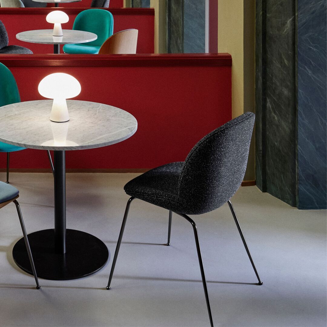 Gubi Polsterstuhl Beetle von Gubi 