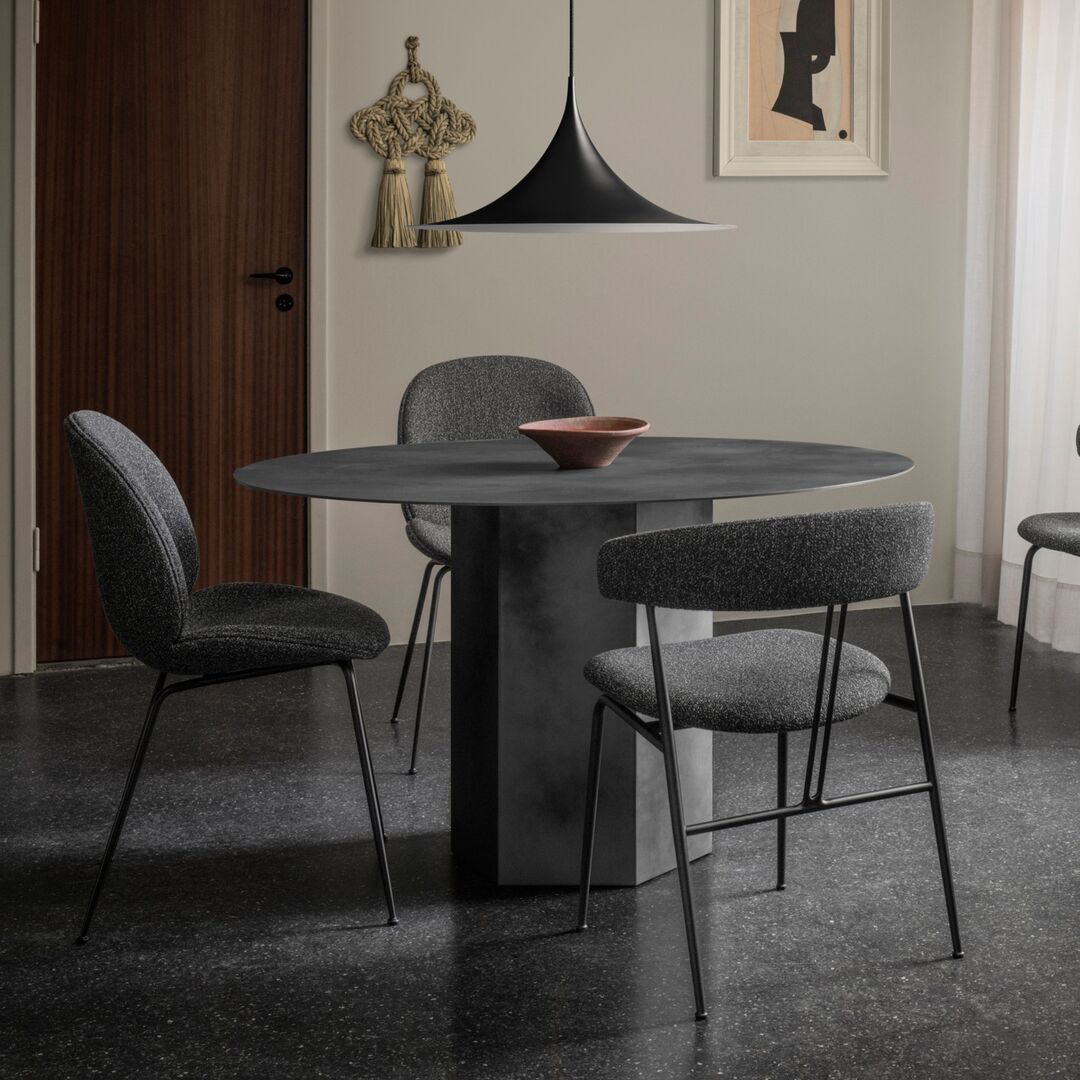 Gubi Gubi Beetle Dining Chair - Front Upholstered - Conic base - Stuhl ohne Armlehne gepolstert