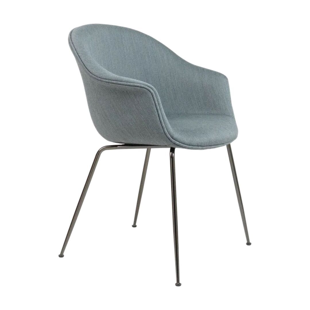 Gubi Polsterstuhl Bat von Gubi Black Chrome, 04105 - Gabriel Mood
