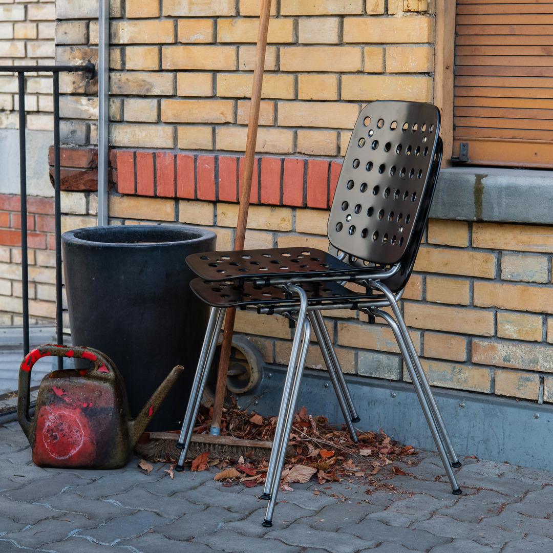 Seledue 'Coray' Stapelstuhl  Schwarz - RAL 9005