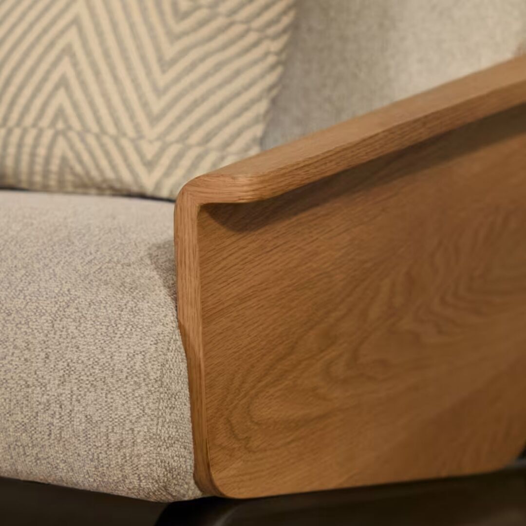 Kave_Home_Sofa_Amsen_Beige_Eiche_165_S00110FA12_Lifestyle_1