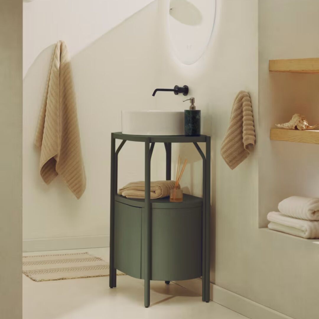 Kave_Home_Badezimmermöbel_Arely_60_Dunkelgrun_B00007WM19_Lifestyle