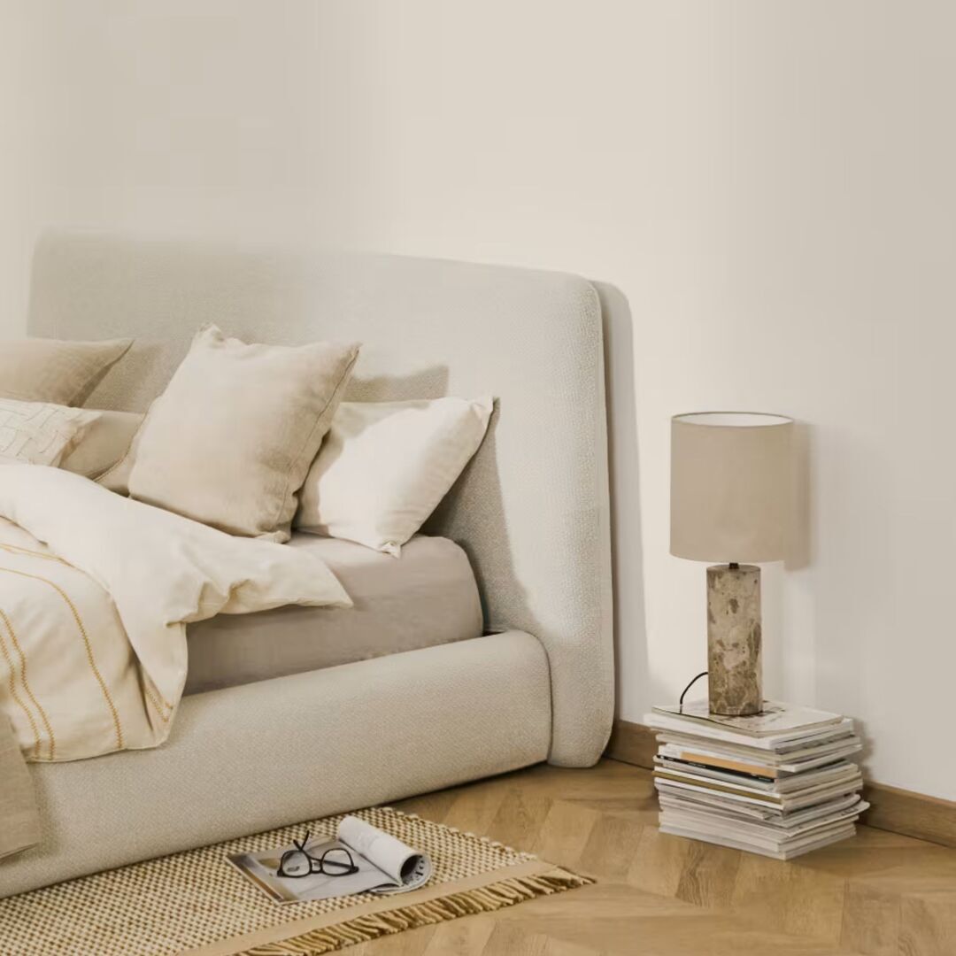 Kave_Home_Betrahmenbezug_Martina_Ecru_Lifestyle