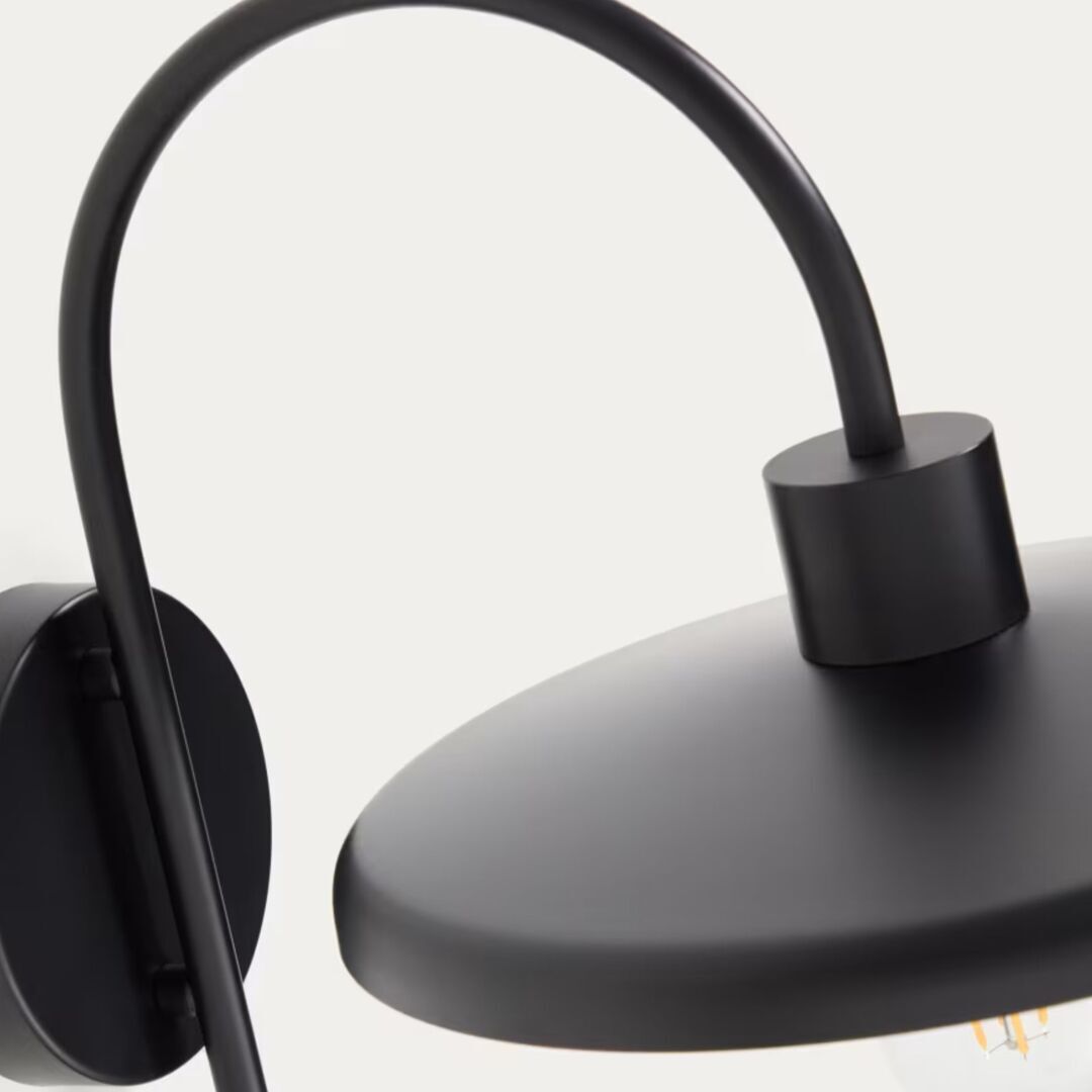 Kave_Home_Wandleuchte_Nuvira_Schwarz