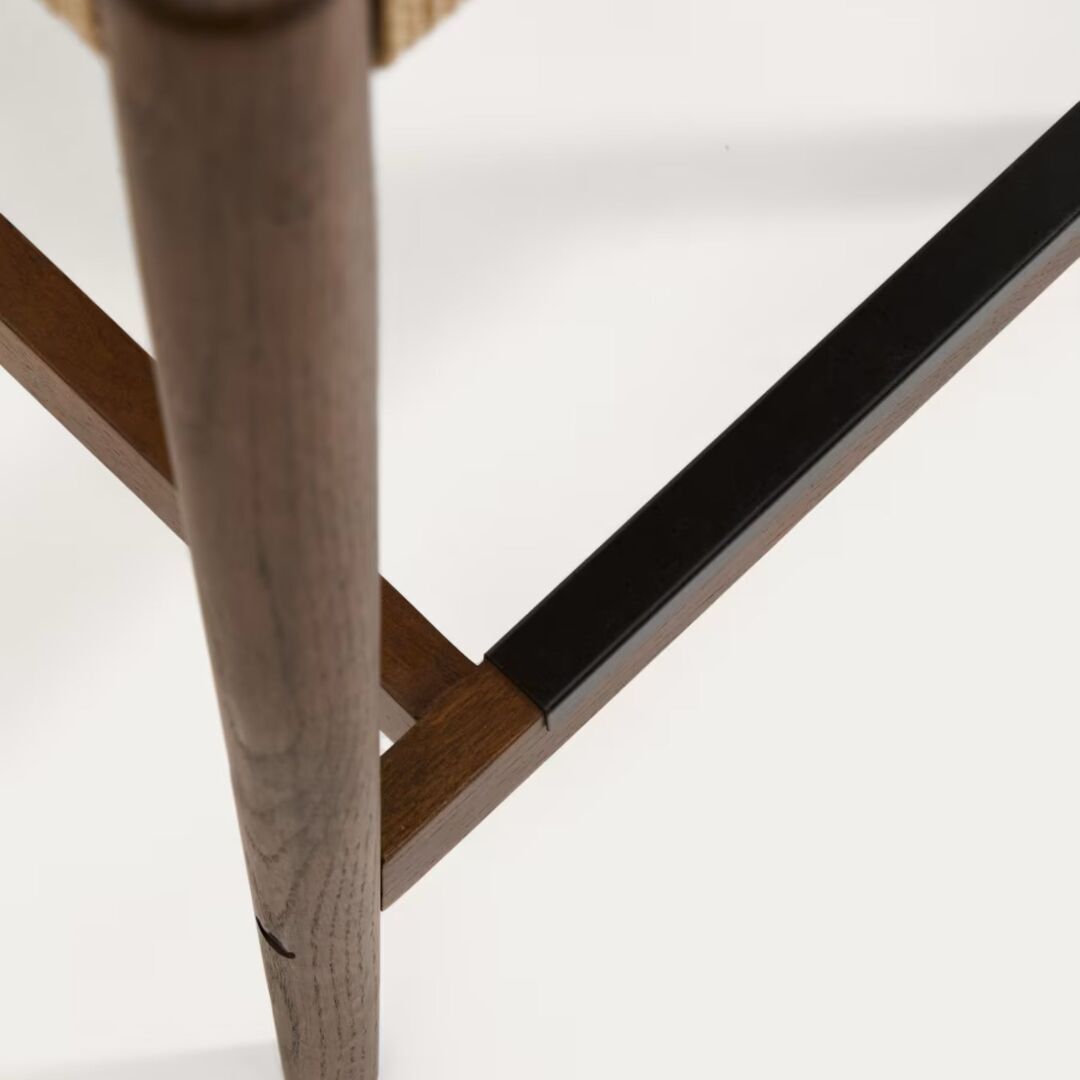 Kave_Home_Hocker_Analy_Beige_Nussbaum