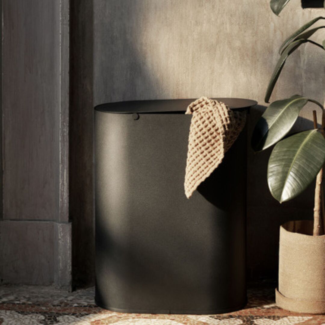 Ferm Living Enkel Bin Schwarz