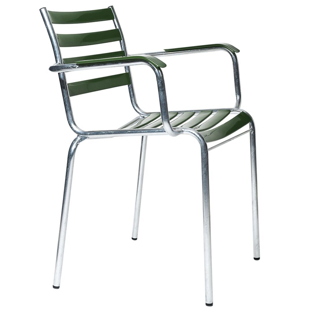 Manufakt Stuhl mit Armlehnen Modell 710a von Bättig Tannengrün 